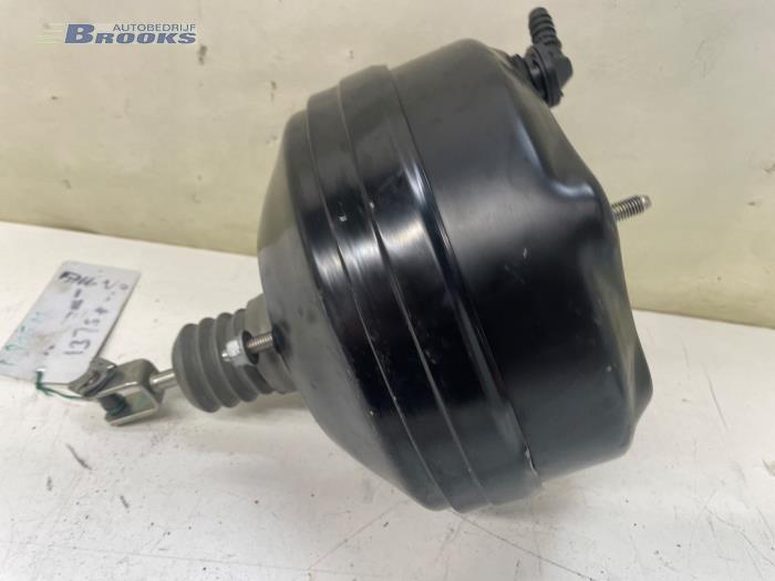 Rembekrachtiger van een BMW 1 serie (F20) 114i 1.6 16V 2015