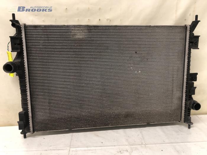 Gebruikte Radiateur Citroen C4 Grand Picasso (3A) 1.2 12V PureTech 130 Prijs € 20,00 Margeregeling aangeboden door Autobedrijf Brooks