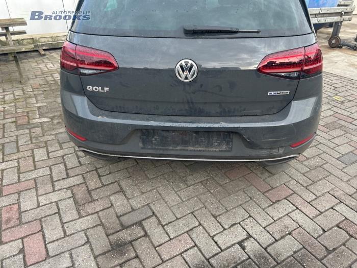 Achterbumper van een Volkswagen Golf VII (AUA) 1.5 TSI Evo BlueMotion 16V 2018
