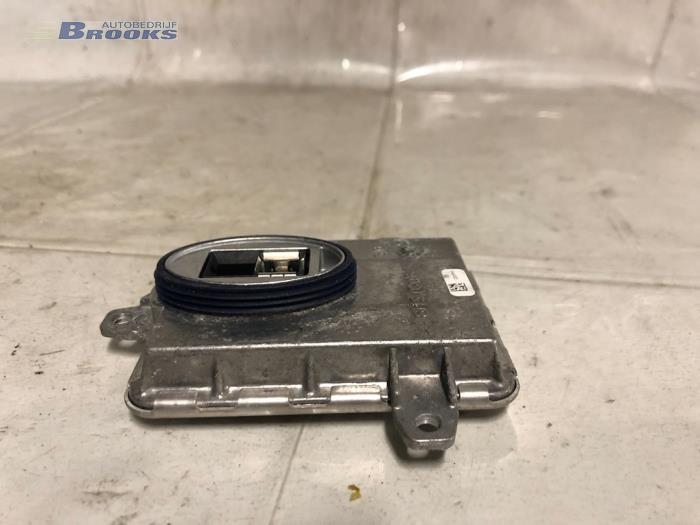 Gebruikte Xenon module BMW 3 serie Touring (F31) 316i 1.6 16V Prijs € 60,00 Margeregeling aangeboden door Autobedrijf Brooks