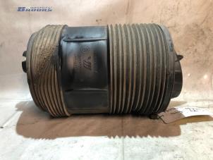 Gebruikte Luchtbalg Audi E-tron (GEN) 55 quattro Prijs € 100,00 Margeregeling aangeboden door Autobedrijf Brooks