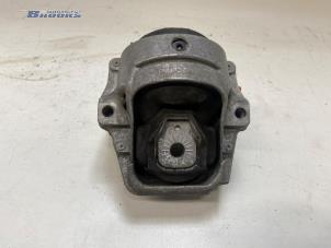 Gebruikte Motorrubber Audi A4 Avant (B8) 2.0 TDI 16V Prijs € 30,00 Margeregeling aangeboden door Autobedrijf Brooks