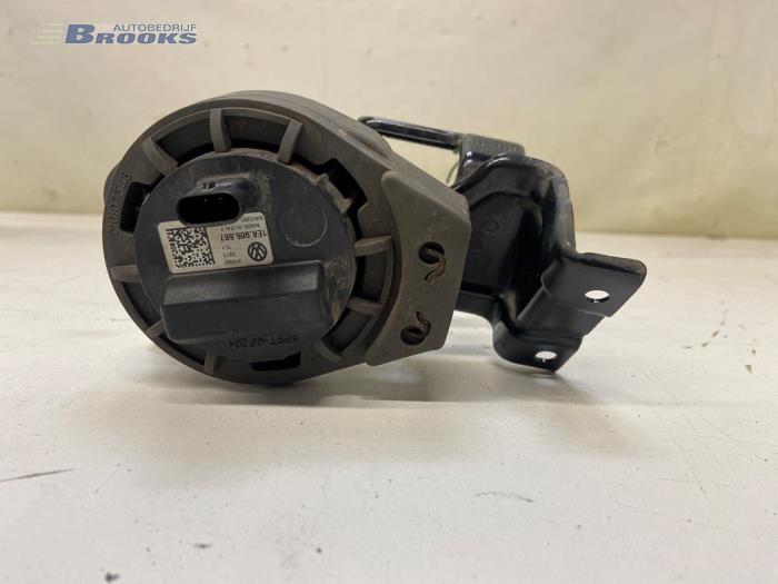 Gebruikte Waterpomp Audi Q4 (F4B) 35 e-tron Prijs € 20,00 Margeregeling aangeboden door Autobedrijf Brooks