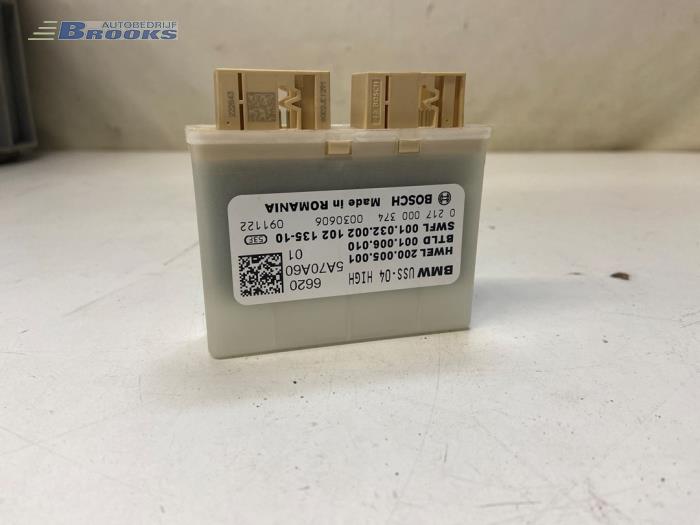 PDC Module van een BMW i4 (G26) eDrive40 84 kWh 2022