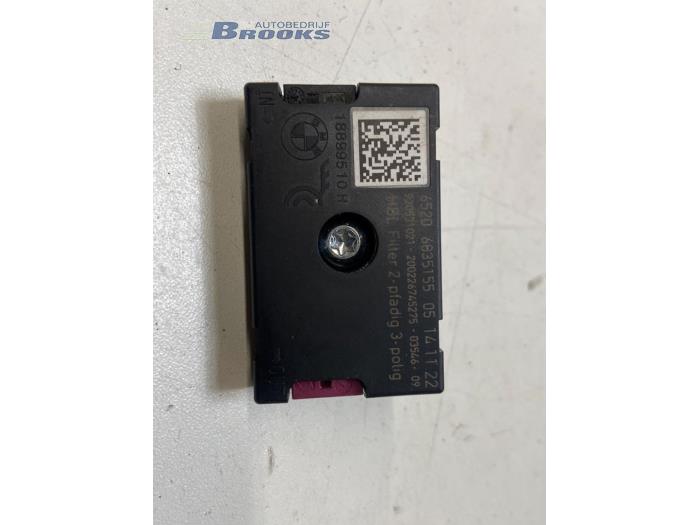 Gebruikte Antenne BMW i4 (G26) eDrive40 84 kWh Prijs € 15,00 Margeregeling aangeboden door Autobedrijf Brooks