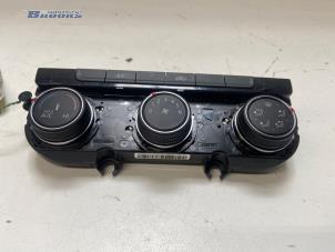 Gebruikte Kachel Bedieningspaneel Volkswagen Transporter T6 2.0 TDI Prijs € 125,00 Margeregeling aangeboden door Autobedrijf Brooks