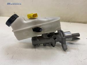 Gebruikte Hoofdremcilinder Volkswagen Transporter T6 2.0 TDI Prijs € 100,00 Margeregeling aangeboden door Autobedrijf Brooks