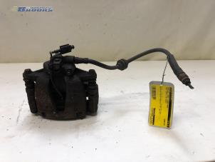 Gebruikte Remklauw (Tang) links-voor Fiat Punto Evo (199) 1.4 Prijs € 10,00 Margeregeling aangeboden door Autobedrijf Brooks