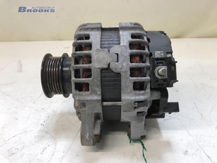 Gebruikte Dynamo Volvo V40 (MV) 2.0 D2 16V Prijs € 40,00 Margeregeling aangeboden door Autobedrijf Brooks