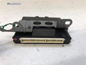 Gebruikte Module Centrale Deurvergrendeling Toyota Verso 2.2 16V D-CAT Prijs € 100,00 Margeregeling aangeboden door Autobedrijf Brooks