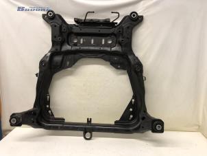 Gebruikte Subframe Landrover Range Rover Evoque (LVJ/LVS) 2.2 TD4 16V 5-drs. Prijs € 350,00 Margeregeling aangeboden door Autobedrijf Brooks