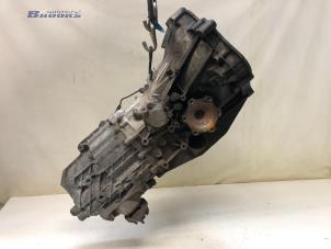 Gebruikte Versnellingsbak Audi A4 Avant (B6) 2.5 TDI 24V Prijs € 300,00 Margeregeling aangeboden door Autobedrijf Brooks