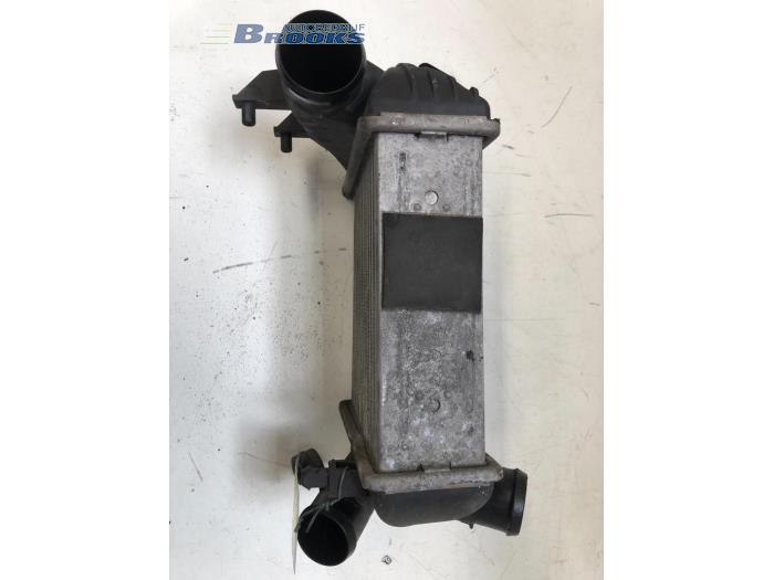 Intercooler van een Audi A4 Avant (B6) 2.5 TDI 24V 2005
