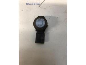 Gebruikte Sensor PDC Mercedes A (W176) 1.6 A-180 16V Prijs € 20,00 Margeregeling aangeboden door Autobedrijf Brooks