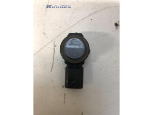 Gebruikte Sensor PDC Mercedes A (W176) 1.6 A-180 16V Prijs € 20,00 Margeregeling aangeboden door Autobedrijf Brooks