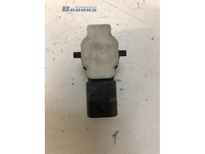 PDC Sensor van een Mercedes-Benz A (W176) 1.6 A-180 16V 2014