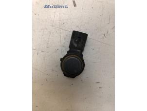 Gebruikte Sensor PDC Mercedes A (W176) 1.6 A-180 16V Prijs € 20,00 Margeregeling aangeboden door Autobedrijf Brooks