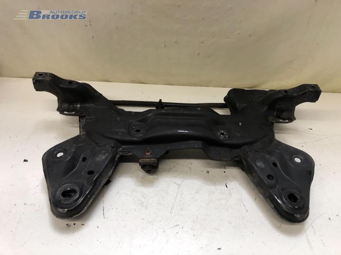 Gebruikte Subframe Peugeot 208 I (CA/CC/CK/CL) 1.4 HDi Prijs € 25,00 Margeregeling aangeboden door Autobedrijf Brooks
