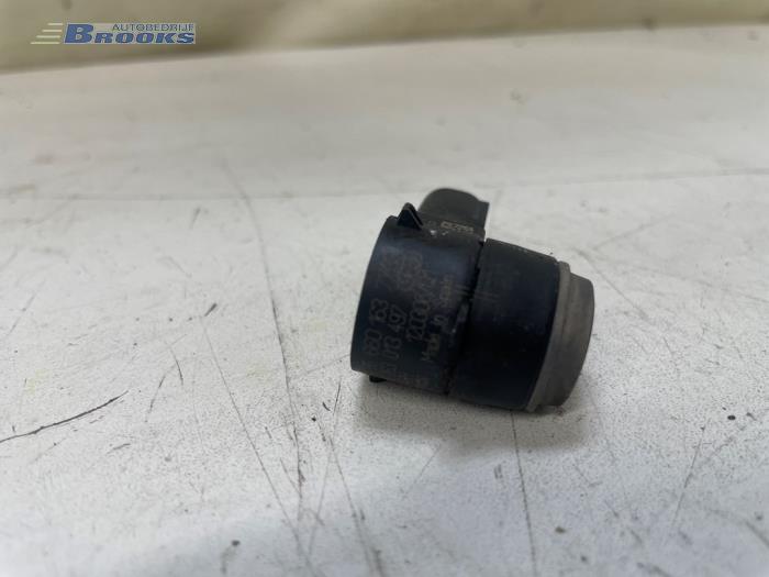 PDC Sensor van een Peugeot 208 I (CA/CC/CK/CL) 1.4 HDi 2013