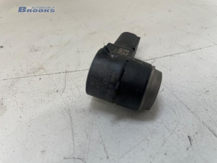 PDC Sensor van een Peugeot 208 I (CA/CC/CK/CL) 1.4 HDi 2013