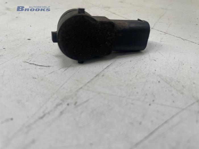 PDC Sensor van een Peugeot 208 I (CA/CC/CK/CL) 1.4 HDi 2013