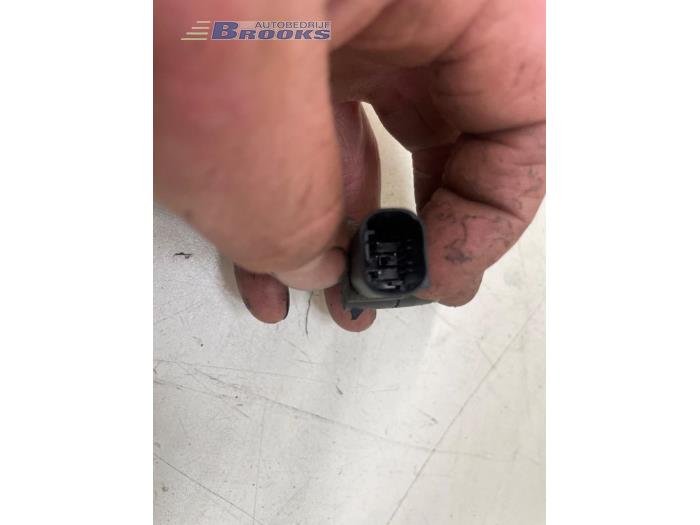 PDC Sensor van een Peugeot 208 I (CA/CC/CK/CL) 1.4 HDi 2013