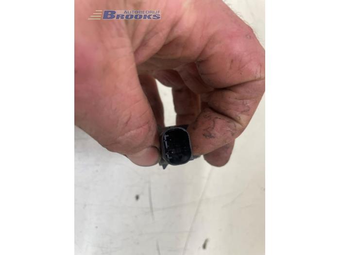 PDC Sensor van een Peugeot 208 I (CA/CC/CK/CL) 1.4 HDi 2013
