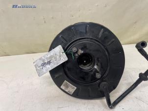 Gebruikte Rembekrachtiger Volkswagen Polo V (6R) 1.2 12V BlueMotion Technology Prijs € 50,00 Margeregeling aangeboden door Autobedrijf Brooks