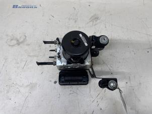 Gebruikte ABS Pomp Landrover Range Rover Evoque (LVJ/LVS) 2.2 TD4 16V 5-drs. Prijs € 150,00 Margeregeling aangeboden door Autobedrijf Brooks