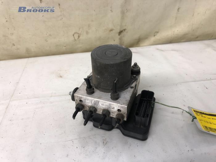 Gebruikte ABS Pomp Seat Ibiza IV (6J5) 1.0 12V Prijs € 30,00 Margeregeling aangeboden door Autobedrijf Brooks