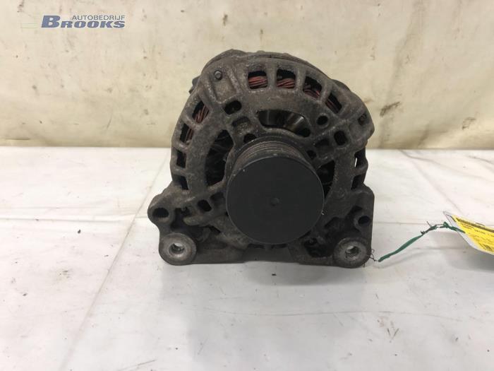 Gebruikte Dynamo Seat Ibiza IV (6J5) 1.0 12V Prijs € 15,00 Margeregeling aangeboden door Autobedrijf Brooks