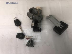 Gebruikte Kontaktslot + computer Nissan Juke (F15) 1.6 16V Prijs € 250,00 Margeregeling aangeboden door Autobedrijf Brooks