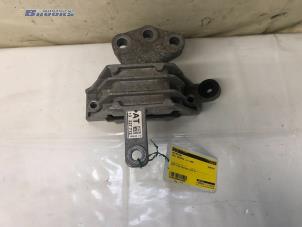 Gebruikte Motorrubber Opel Insignia Sports Tourer 1.6 Turbo 16V Ecotec Prijs € 20,00 Margeregeling aangeboden door Autobedrijf Brooks