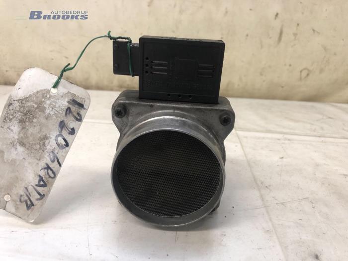 Gebruikte Luchtmassameter Saab 9-3 I (YS3D) 2.0t 16V Ecopower Prijs € 20,00 Margeregeling aangeboden door Autobedrijf Brooks