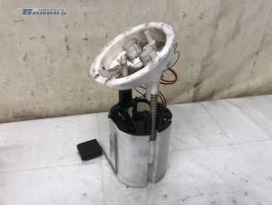 Gebruikte Tank element Pomp BMW 1 serie (E87/87N) 116i 1.6 16V Prijs € 25,00 Margeregeling aangeboden door Autobedrijf Brooks