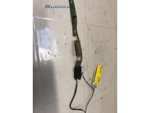 Gebruikte Antenne Volkswagen Caddy III (2KA,2KH,2CA,2CH) 1.6 TDI 16V Prijs op aanvraag aangeboden door Autobedrijf Brooks