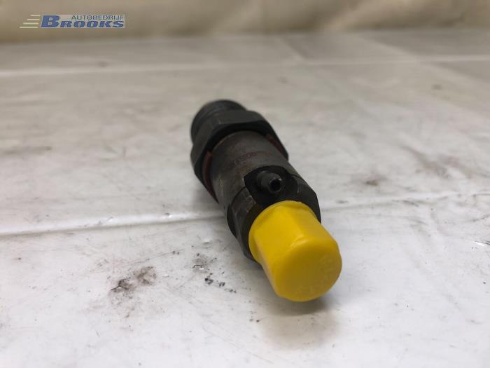 Gebruikte Verstuiver (diesel) Renault Kangoo Express (FC) 1.9 D 55 Prijs € 30,00 Margeregeling aangeboden door Autobedrijf Brooks