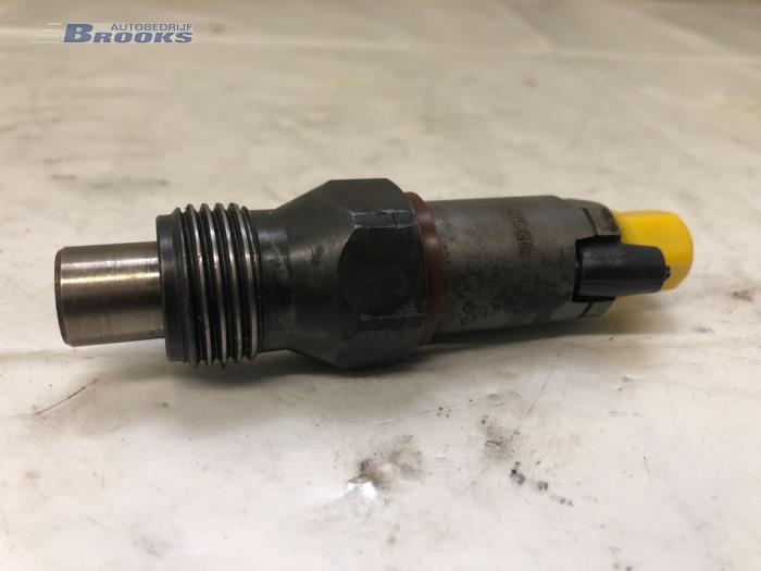 Gebruikte Verstuiver (diesel) Renault Kangoo Express (FC) 1.9 D 55 Prijs € 30,00 Margeregeling aangeboden door Autobedrijf Brooks