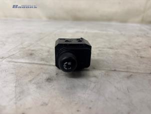 Gebruikte Spiegel Schakelaar Suzuki Swift (ZC/ZD) 1.2 Dual Jet 16V Prijs € 15,00 Margeregeling aangeboden door Autobedrijf Brooks