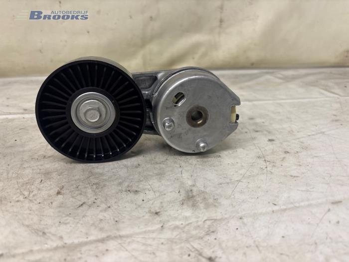 Nieuwe Spanner multiriem Landrover Discovery IV (LAS) 3.0 SD V6 24V Prijs € 108,90 Inclusief btw aangeboden door Autobedrijf Brooks