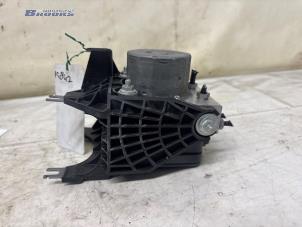 Gebruikte ABS Pomp Mercedes B (W246) 1.5 B-180 CDI,d 16V Prijs € 65,00 Margeregeling aangeboden door Autobedrijf Brooks