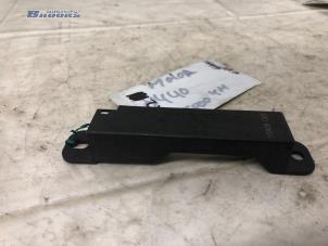 Gebruikte Keyless entry antenne Mercedes B (W246) 1.5 B-180 CDI,d 16V Prijs € 10,00 Margeregeling aangeboden door Autobedrijf Brooks