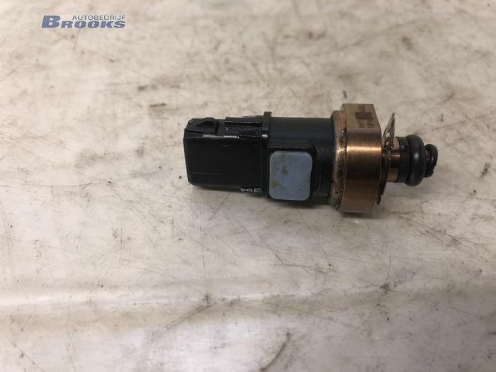 Gebruikte Brandstofdruk sensor Toyota RAV4 (A5) 2.5 Hybrid 16V AWD Prijs € 100,00 Margeregeling aangeboden door Autobedrijf Brooks