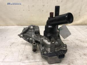 Gebruikte Waterpomp Toyota RAV4 (A5) 2.5 Hybrid 16V AWD Prijs € 225,00 Margeregeling aangeboden door Autobedrijf Brooks