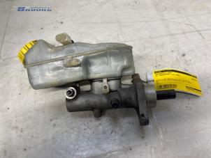 Gebruikte Hoofdremcilinder Volkswagen Transporter T5 2.5 TDi 4Motion Prijs € 25,00 Margeregeling aangeboden door Autobedrijf Brooks