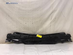 Gebruikte Paravent Toyota Avensis Wagon (T27) 1.8 16V VVT-i Prijs € 100,00 Margeregeling aangeboden door Autobedrijf Brooks