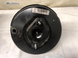 Gebruikte Rembol Renault Clio IV (5R) 0.9 Energy TCE 90 12V Prijs € 25,00 Margeregeling aangeboden door Autobedrijf Brooks