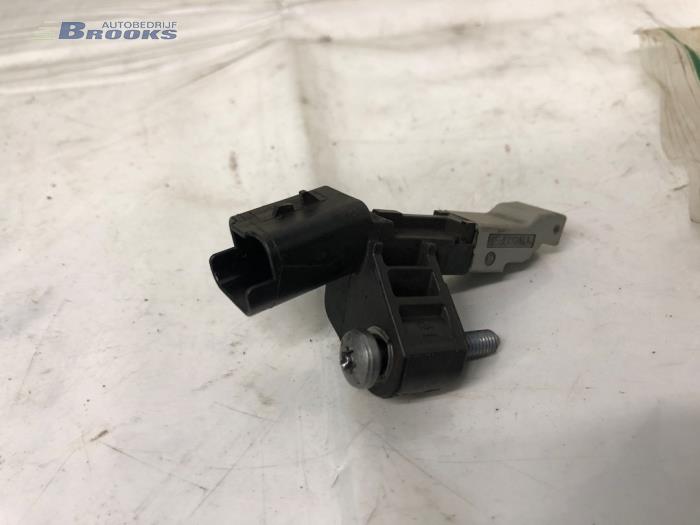 Gebruikte Krukas sensor Peugeot 208 I (CA/CC/CK/CL) 1.2 12V e-THP PureTech 110 Prijs € 15,00 Margeregeling aangeboden door Autobedrijf Brooks