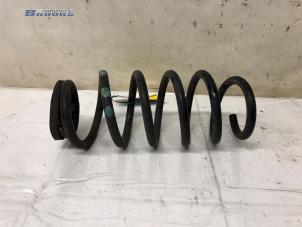 Gebruikte Schroefveer achter Toyota Avensis Wagon (T27) 1.8 16V VVT-i Prijs € 50,00 Margeregeling aangeboden door Autobedrijf Brooks