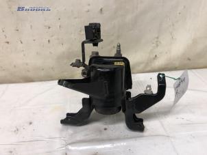 Gebruikte Motorsteun Toyota Avensis Wagon (T27) 1.8 16V VVT-i Prijs € 75,00 Margeregeling aangeboden door Autobedrijf Brooks